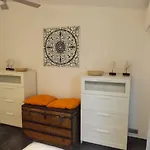Sao Rafael, 80b *